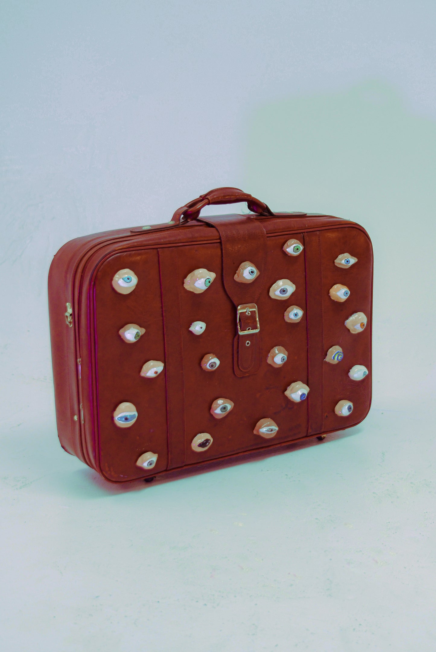 “The Vic” luggage case