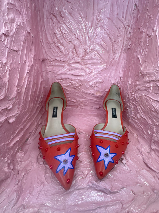 “Peanut Gallery” kitten heels