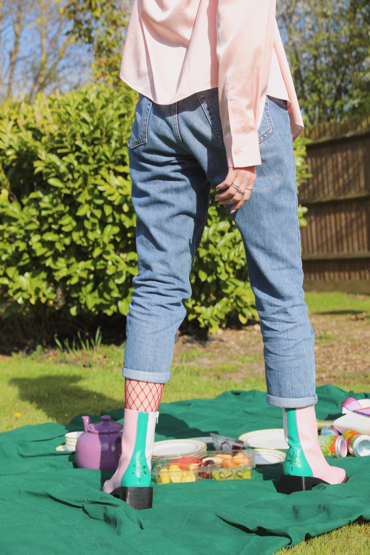 “Pineapple Express” retro boots