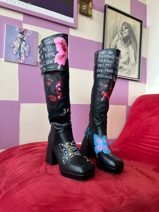 “Unleash” knee high