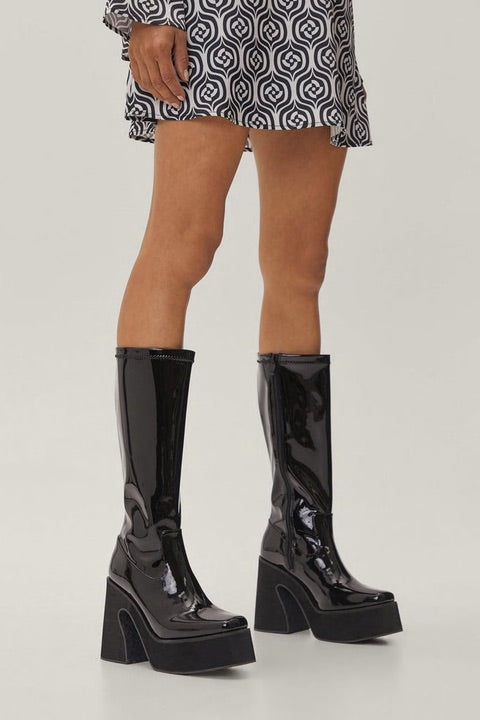 “MANEATER” boots